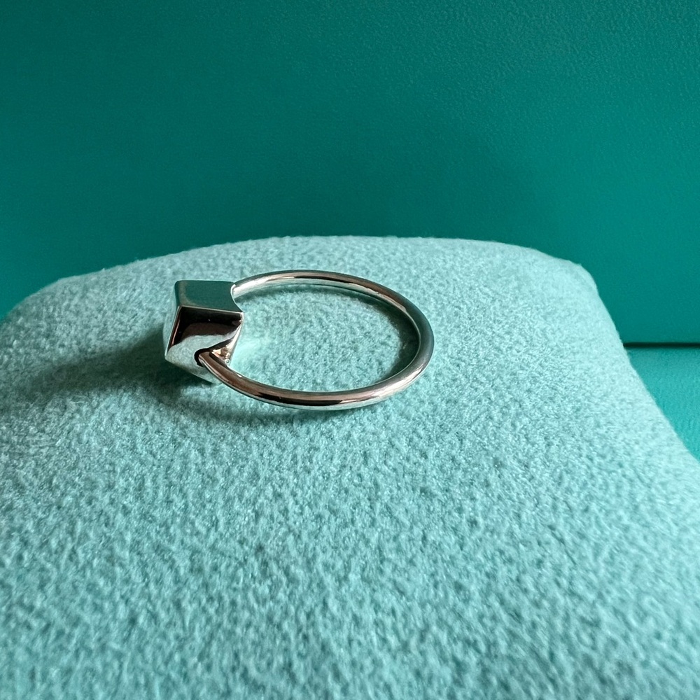 🌸🌸 Authentic Tiffany & Co. Frank Gehry Torque Bead Ring - Picture 3 of 6